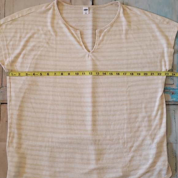 Old Navy Cap Sleeve Top - Picture 4 of 6